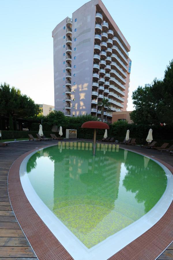 Royal Beach Apartment Sea View 2 써니비치 외부 사진