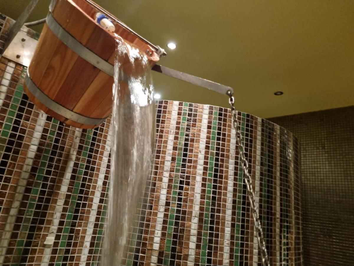 Royal Beach Apartment Sea View 2 써니비치 외부 사진