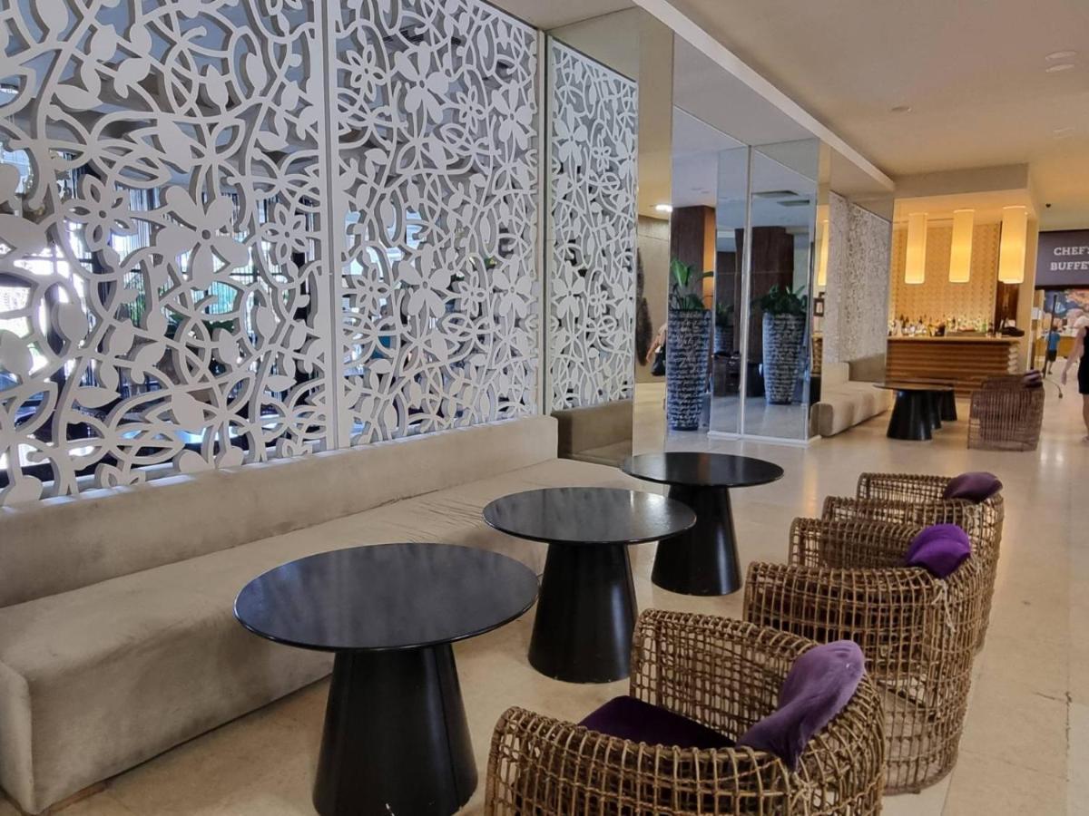 Royal Beach Apartment Sea View 2 써니비치 외부 사진